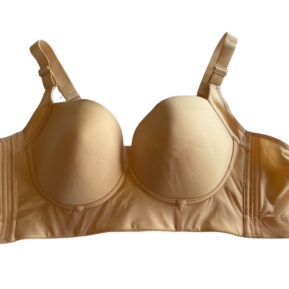 NWOT 46C BRA. 5-1/2” SIDES TO SMOOTH YOU OUT.  PADDED CUPS TO PUSH UP.